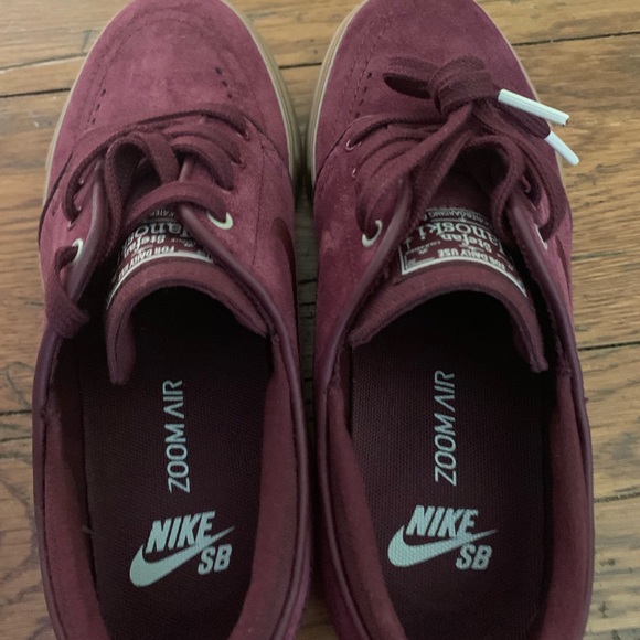 Woman’s Nike SB Zoom Janorski - Picture 4 of 7